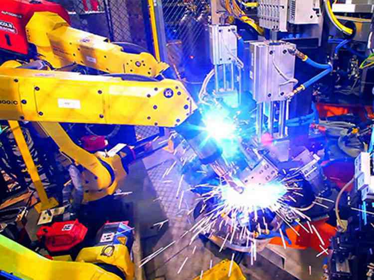中小型钣金加工厂中引进焊接机器人的注意点-中山开云手机版登录入口-开云(中国)有限公司