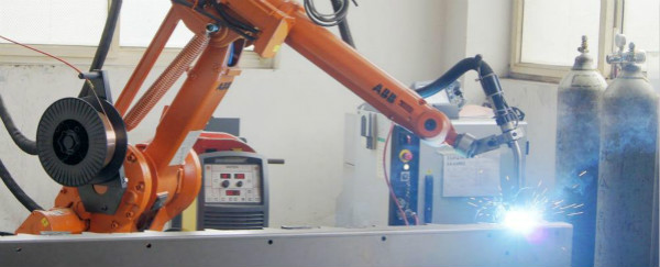 机器人焊接在钣金加工领域的优势有哪些？